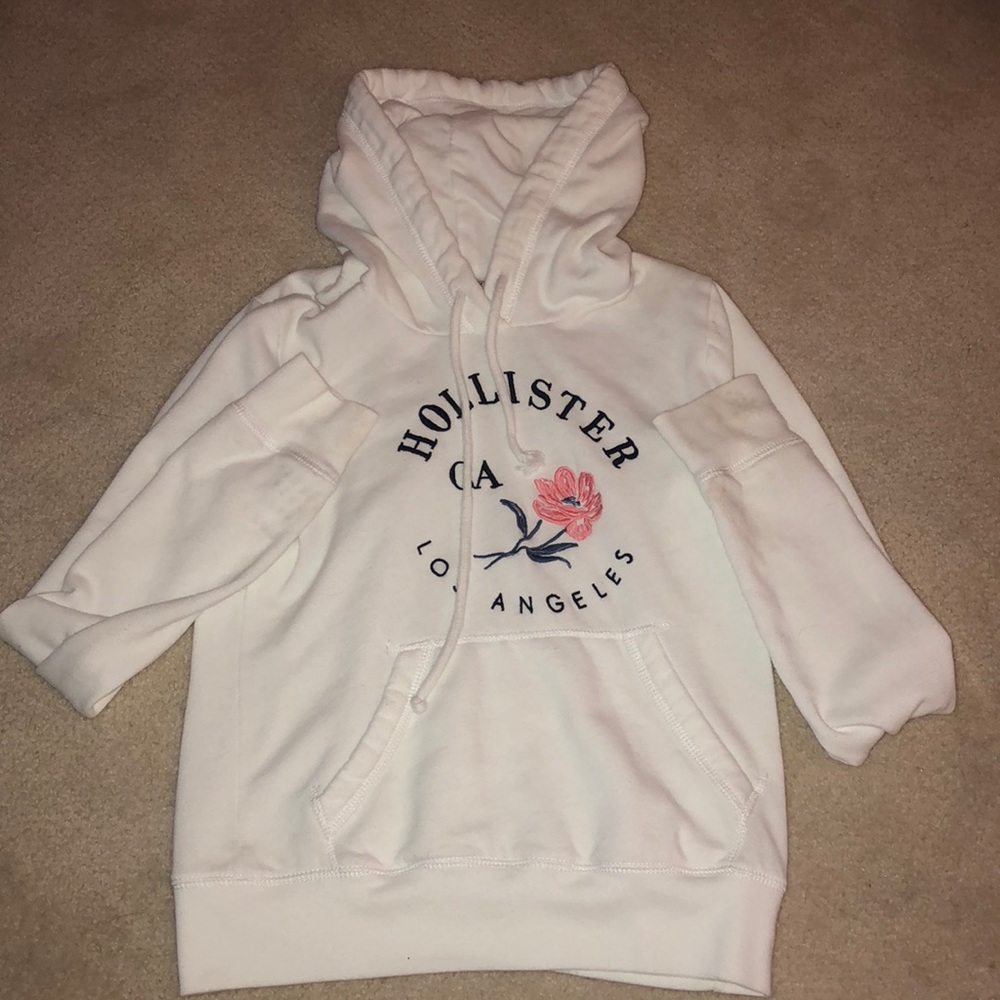 hollister sweatshirt